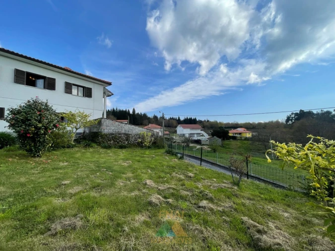 Moradia T5 para Venda em Miranda Foto 42