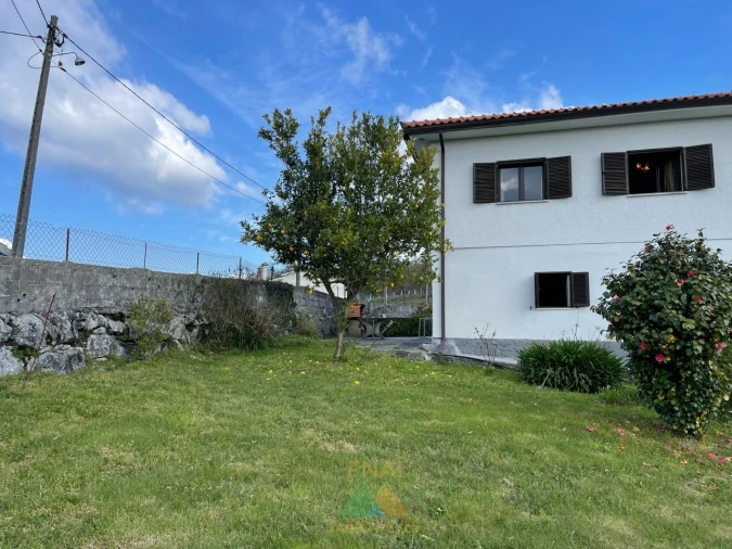 Moradia T5 para Venda em Miranda Foto 43