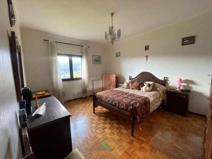 Moradia T5 para Venda em Miranda Foto 62