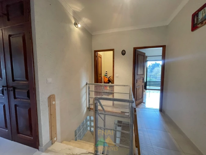 Moradia T5 para Venda em Miranda Foto 66