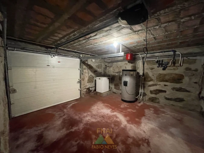 Moradia T5 para Venda em Miranda Foto 88