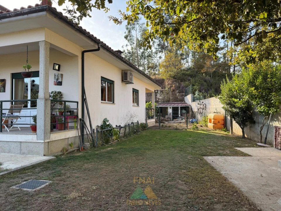 Moradia T3 para Venda em Ponte da Barca, V.N. Muía, Paço Vedro Magalhães Foto 24