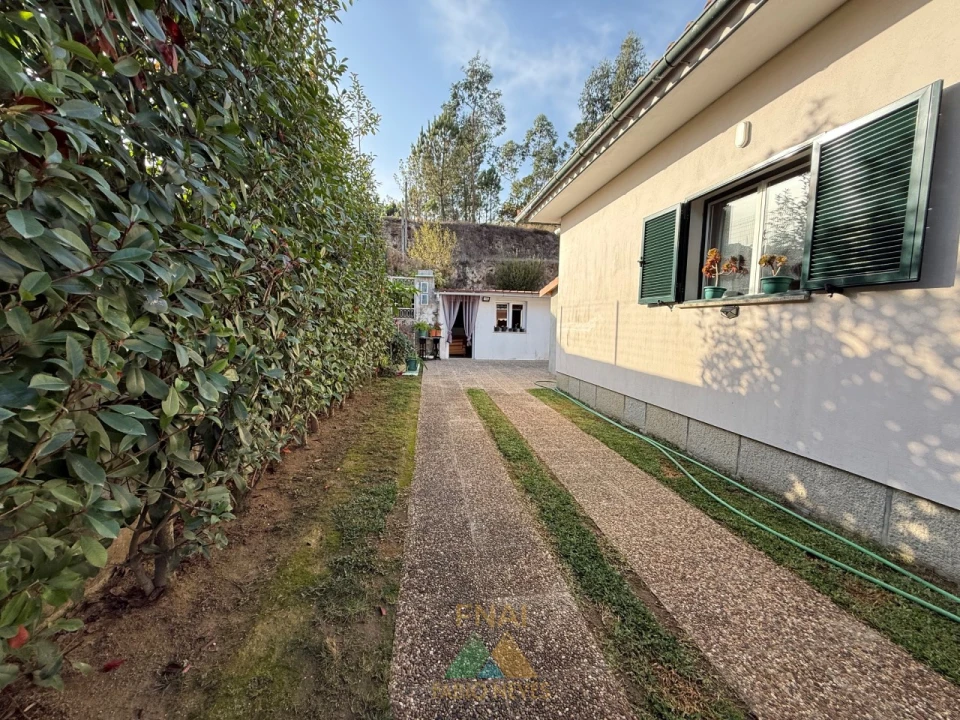 Moradia T3 para Venda em Ponte da Barca, V.N. Muía, Paço Vedro Magalhães Foto 52