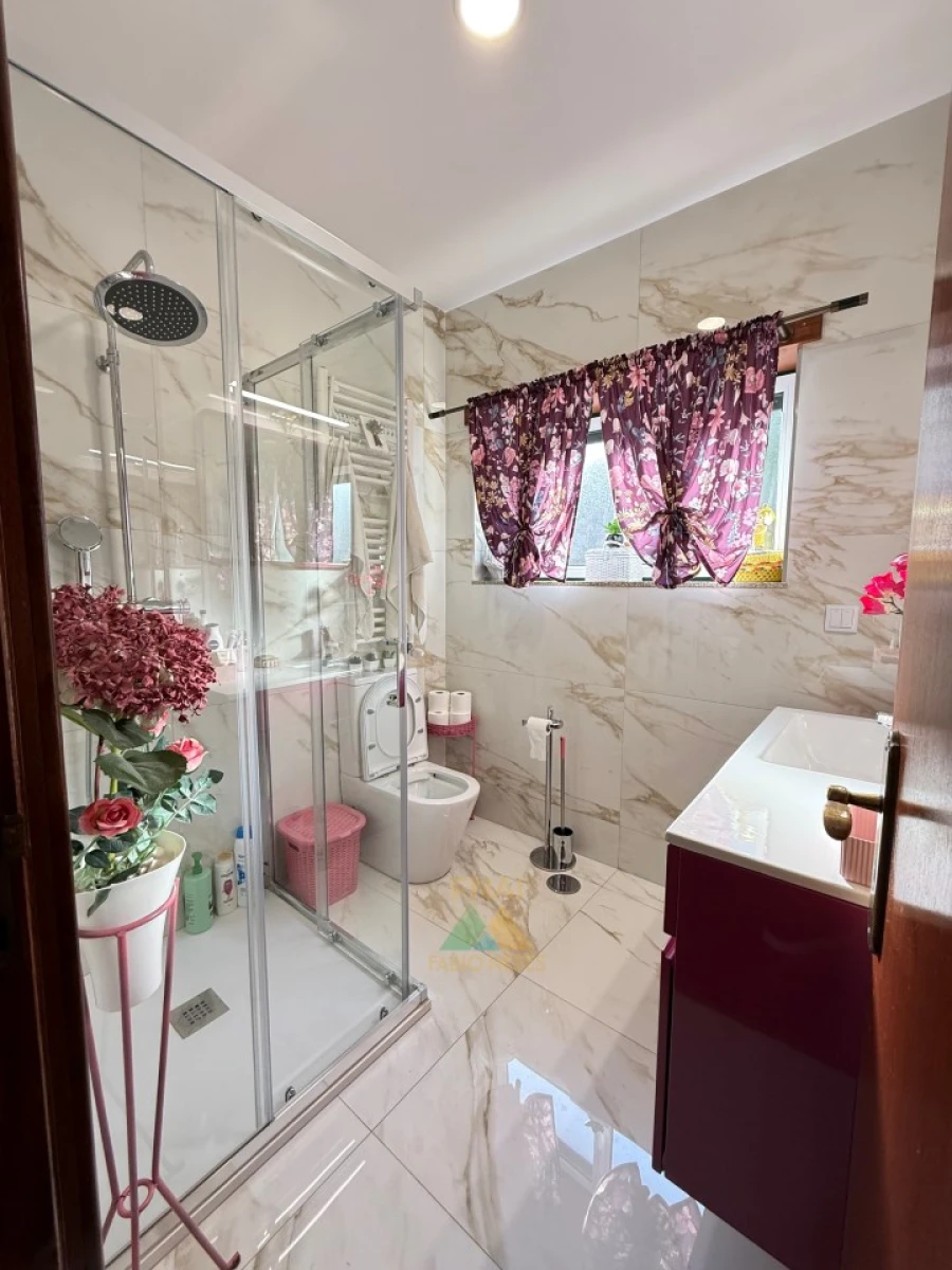 Moradia T3 para Venda em Ponte da Barca, V.N. Muía, Paço Vedro Magalhães Foto 43