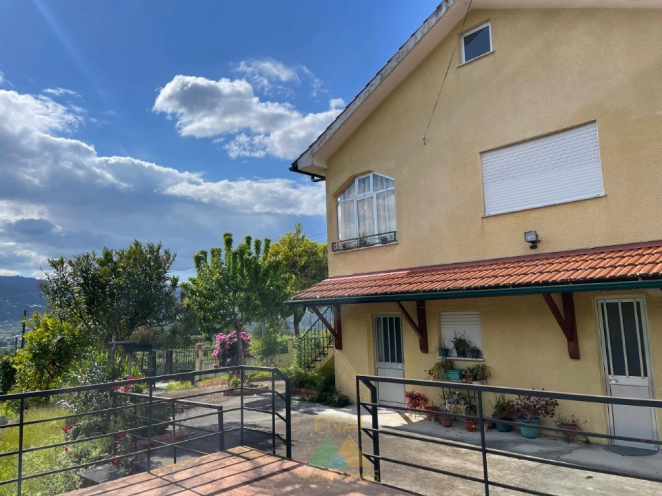 Moradia T3 para Venda em Couto Foto 11