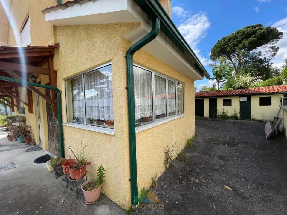 Moradia T3 para Venda em Couto Foto 23