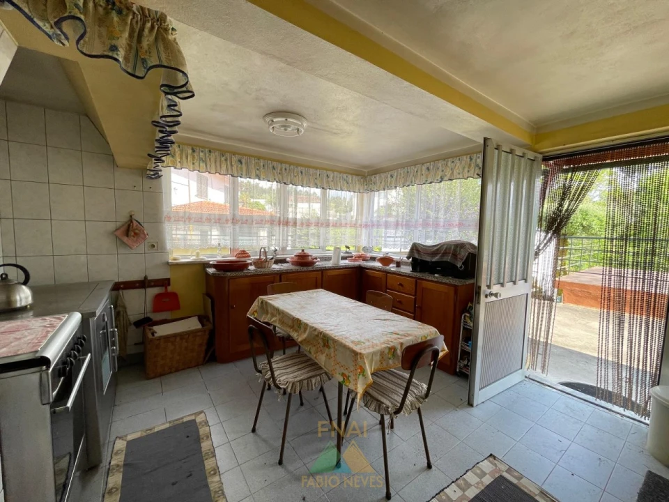 Moradia T3 para Venda em Couto Foto 44