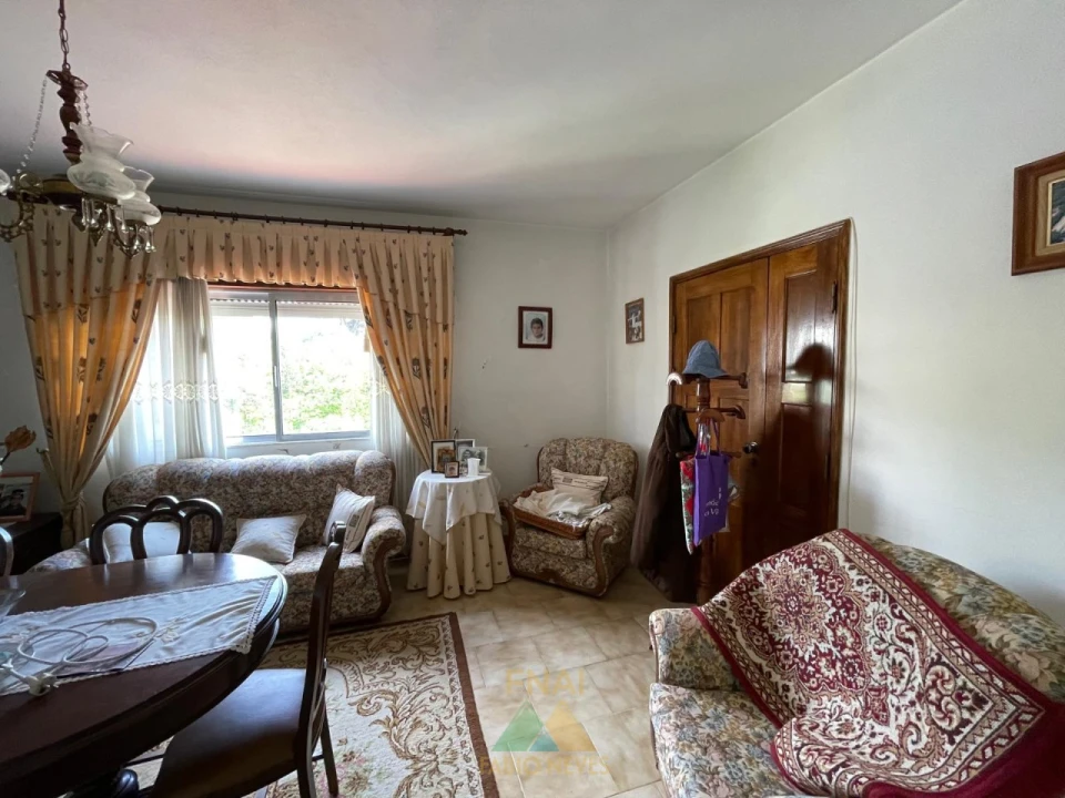 Moradia T3 para Venda em Couto Foto 71