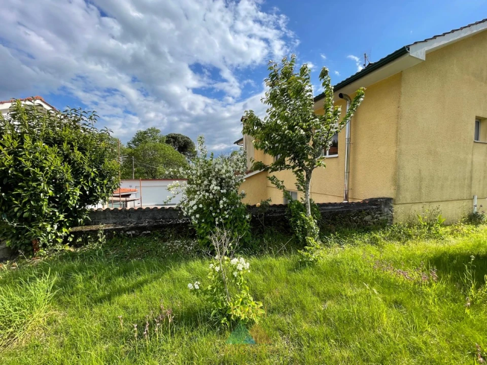 Moradia T3 para Venda em Couto Foto 77