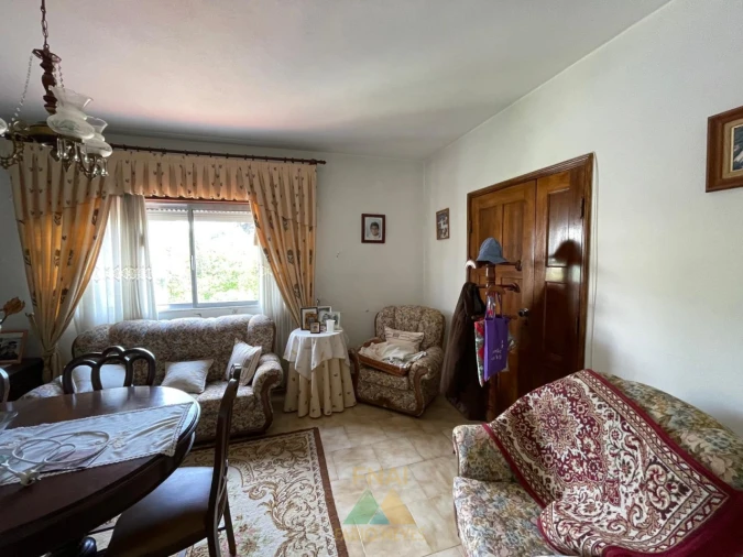 Moradia T3 para Venda em Couto Foto 71