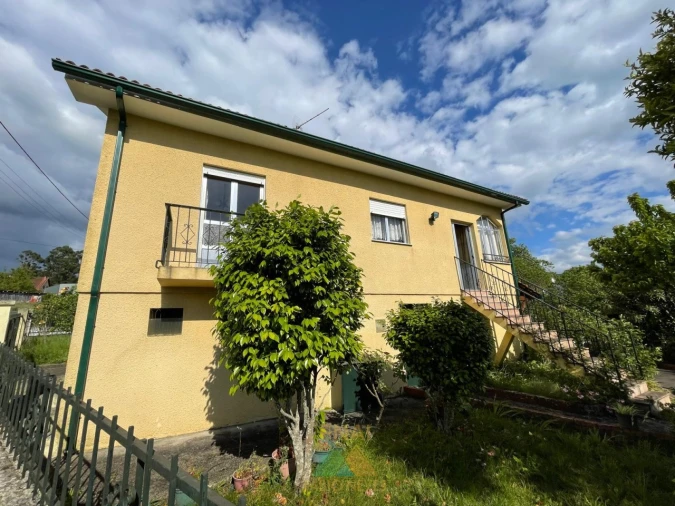 Moradia T3 para Venda em Couto Foto 74