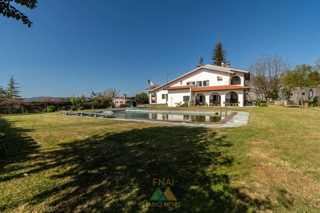 Quinta T4 para Venda em Palmeira Foto 1