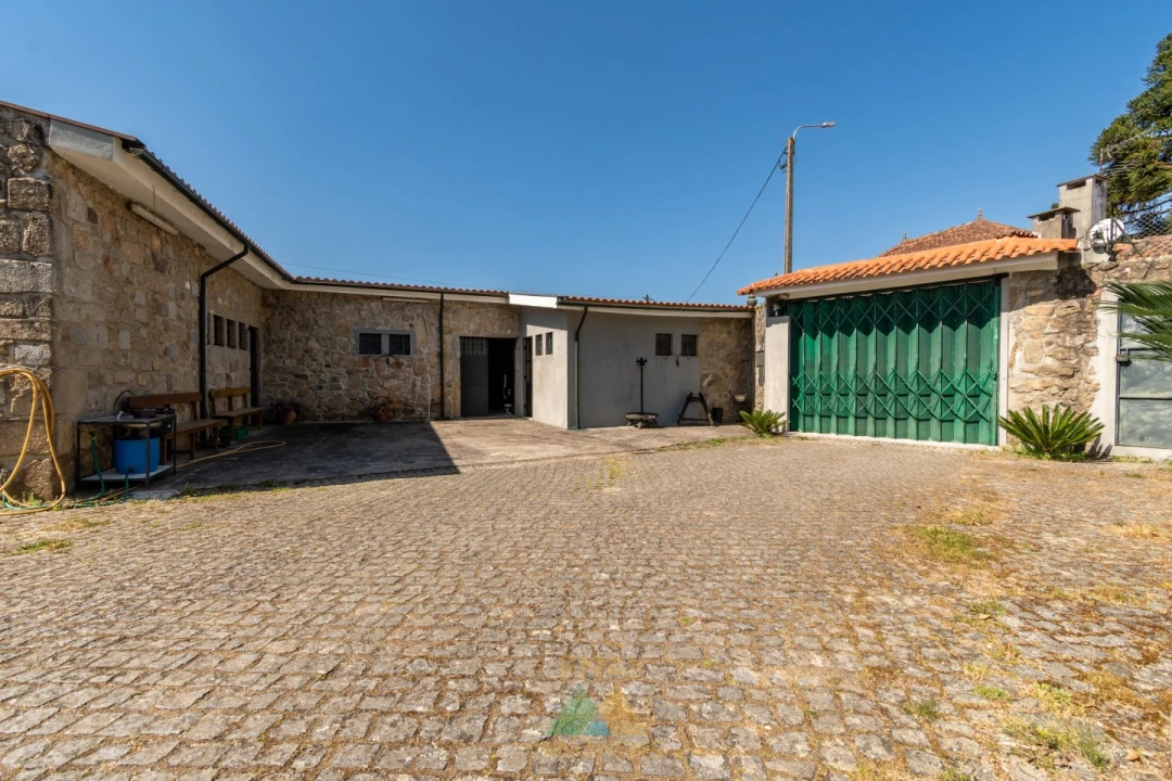 Quinta T4 para Venda em Palmeira Foto 9