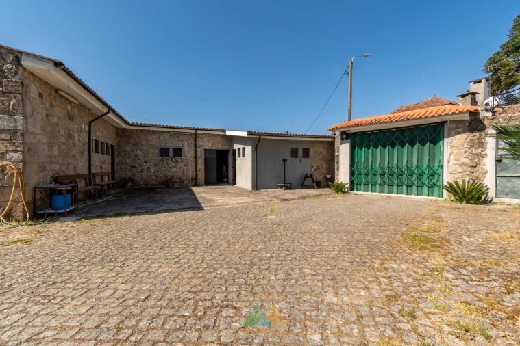 Quinta T4 para Venda em Palmeira Foto 9