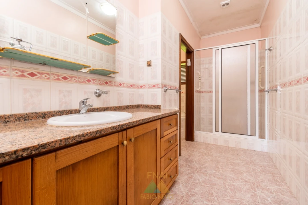 Quinta T4 para Venda em São Pedro de Arcos Foto 48