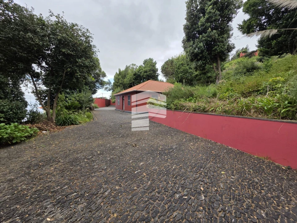 Moradia T8 para Venda em São Roque Foto 21