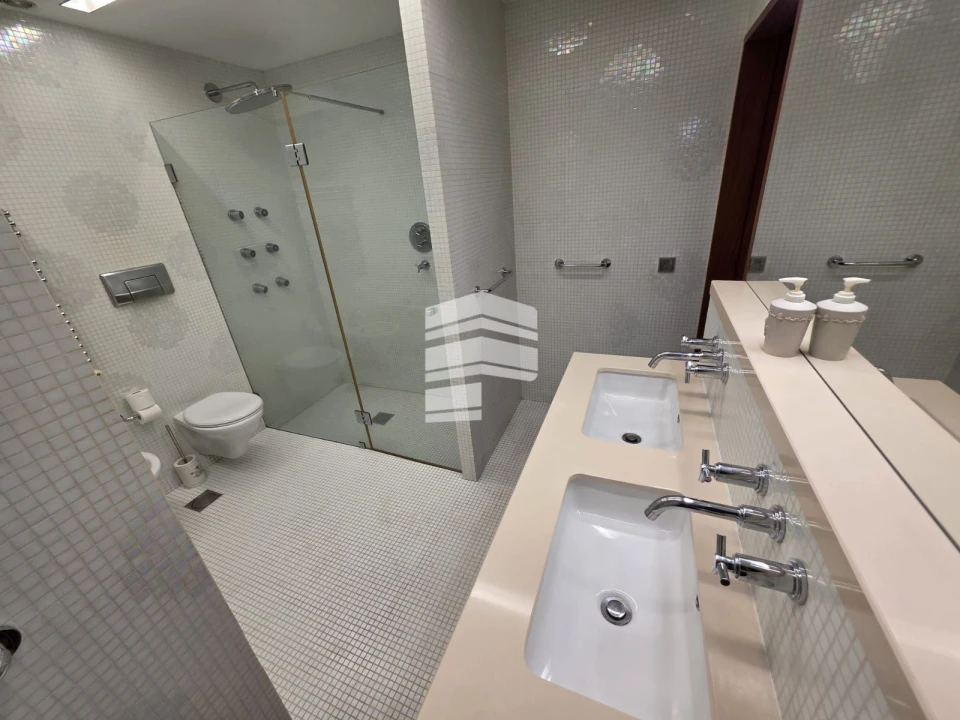 Moradia T8 para Venda em São Roque Foto 12