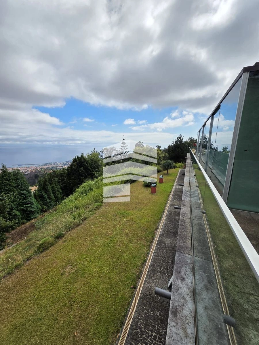 Moradia T8 para Venda em São Roque Foto 3