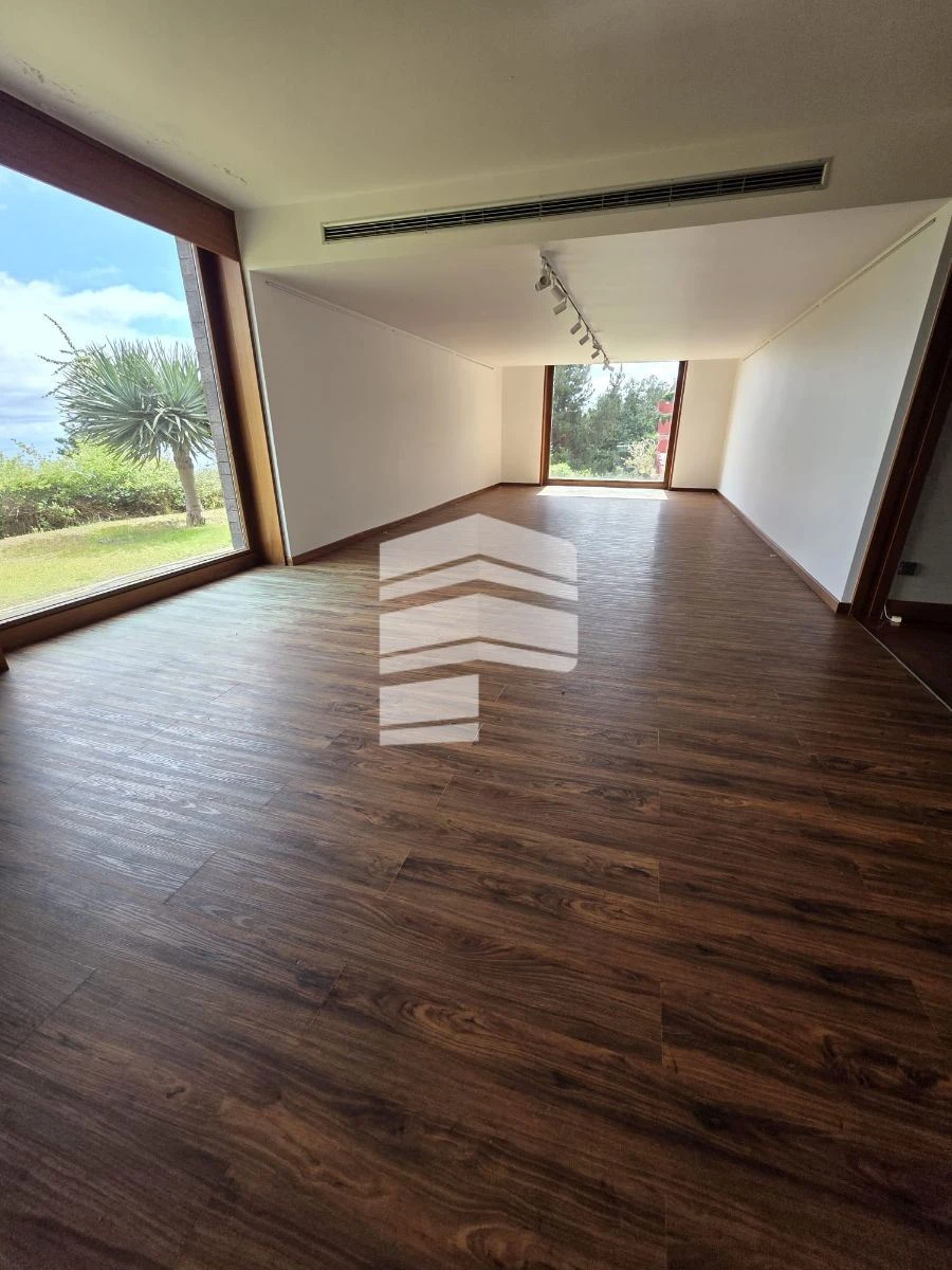 Moradia T8 para Venda em São Roque Foto 7