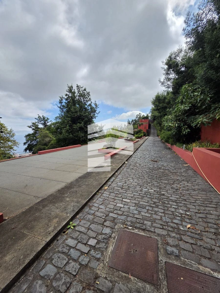 Moradia T8 para Venda em São Roque Foto 20