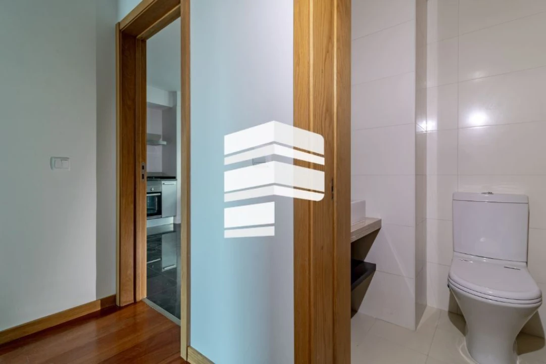 Apartamento T4 para Venda em São Martinho Foto 12