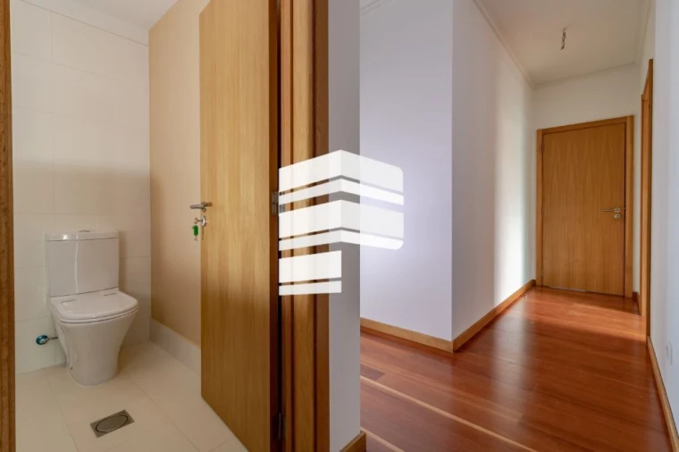 Apartamento T4 para Venda em São Martinho Foto 15