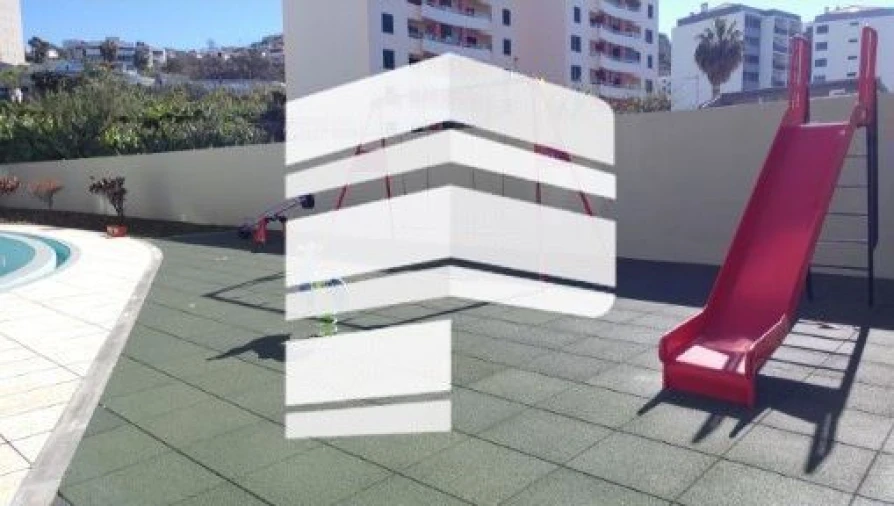 Apartamento T4 para Venda em São Martinho Foto 22