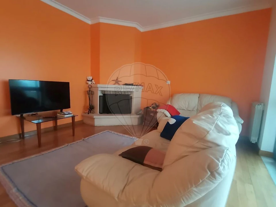 Apartamento T4 para Venda em Buarcos Foto 6