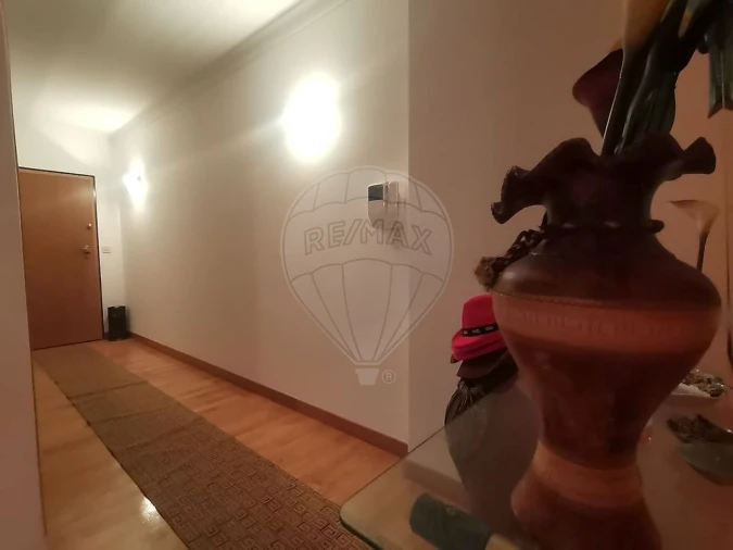 Apartamento T4 para Venda em Buarcos Foto 4