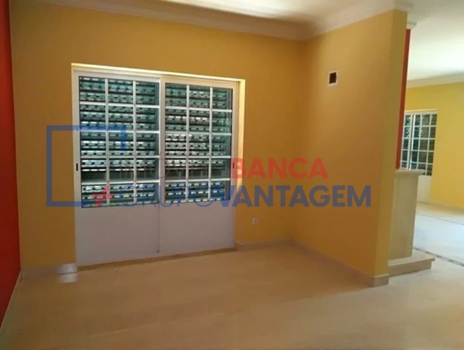 Moradia T3 para Venda em Benavente Foto 17