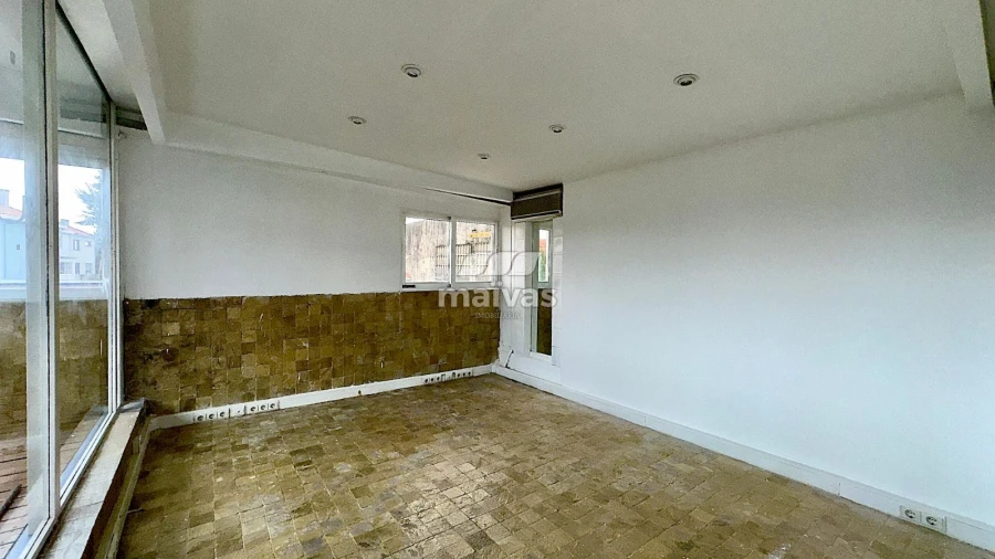 Apartamento T1 para Arrendamento em Ramalde Foto 14