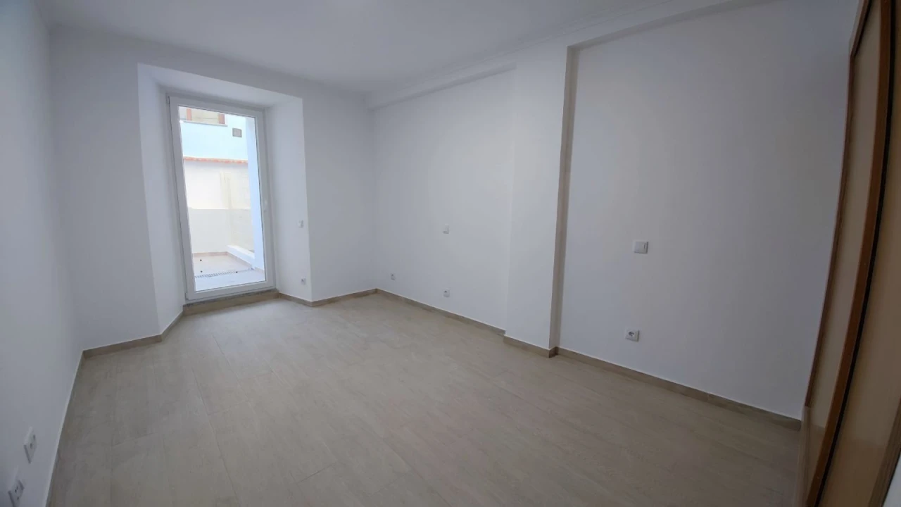 Apartamento T1 para Arrendamento em Buarcos Foto 12