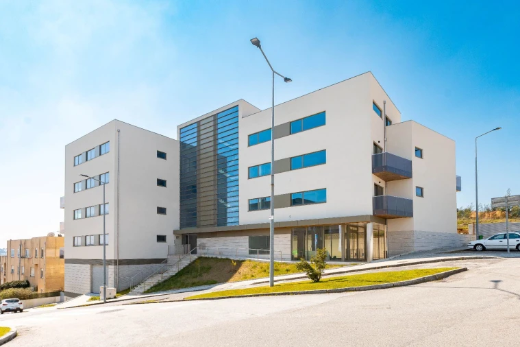 Apartamento T2 para Venda em Vilar de Andorinho Foto 1