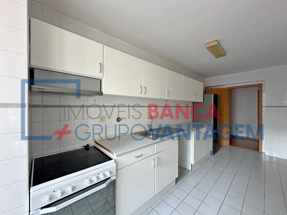 Apartamento T2 para Venda em Gulpilhares e Valadares Foto 7