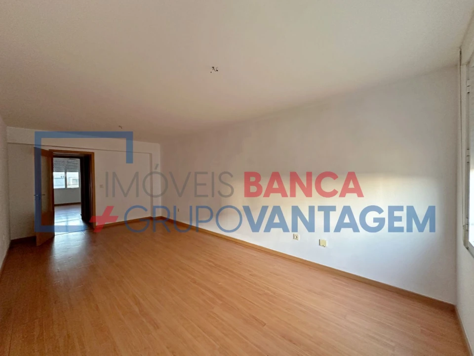 Apartamento T2 para Venda em Gulpilhares e Valadares Foto 9