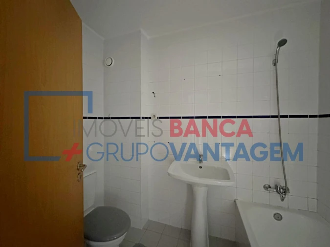 Apartamento T2 para Venda em Gulpilhares e Valadares Foto 12