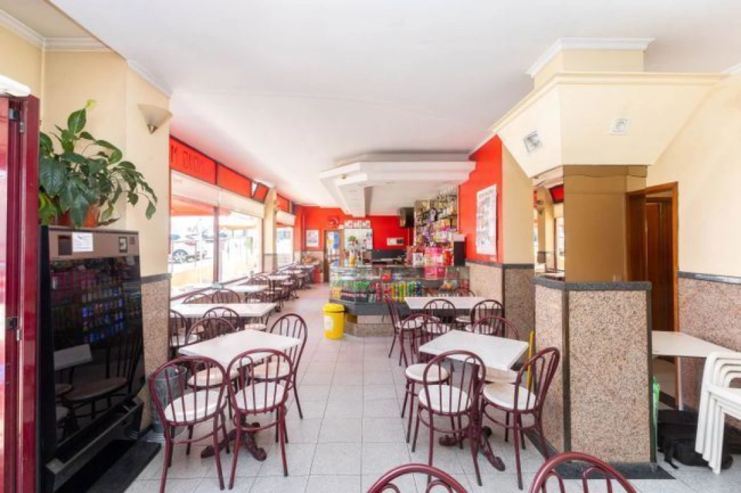 Loja para Trespasse em Santa Marinha e São Pedro da Afurada Foto 1