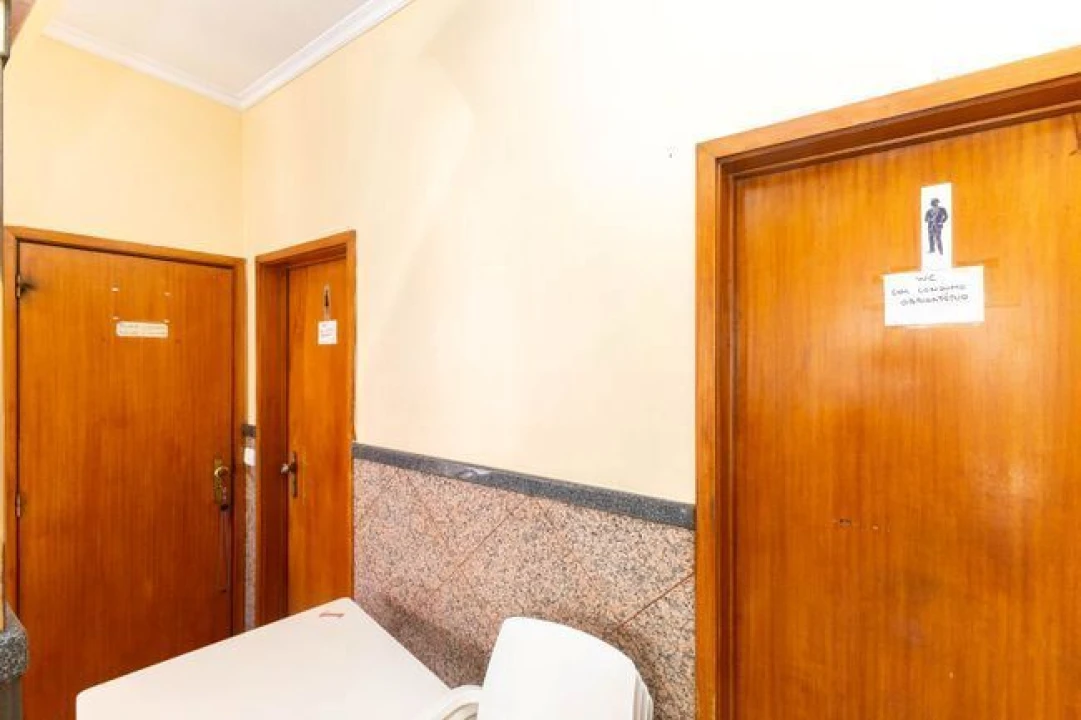 Loja para Trespasse em Santa Marinha e São Pedro da Afurada Foto 13