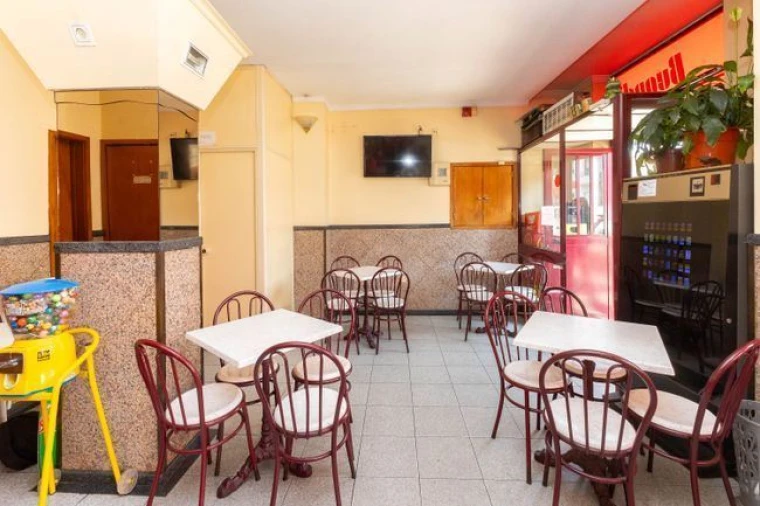 Loja para Trespasse em Santa Marinha e São Pedro da Afurada Foto 3