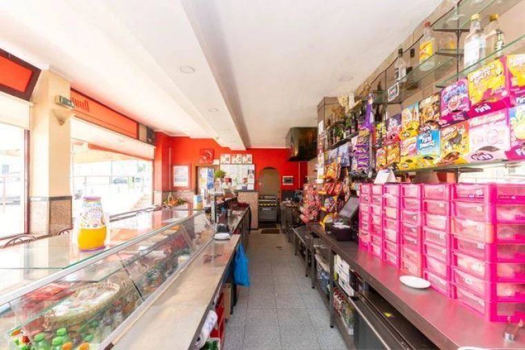 Loja para Trespasse em Santa Marinha e São Pedro da Afurada Foto 10