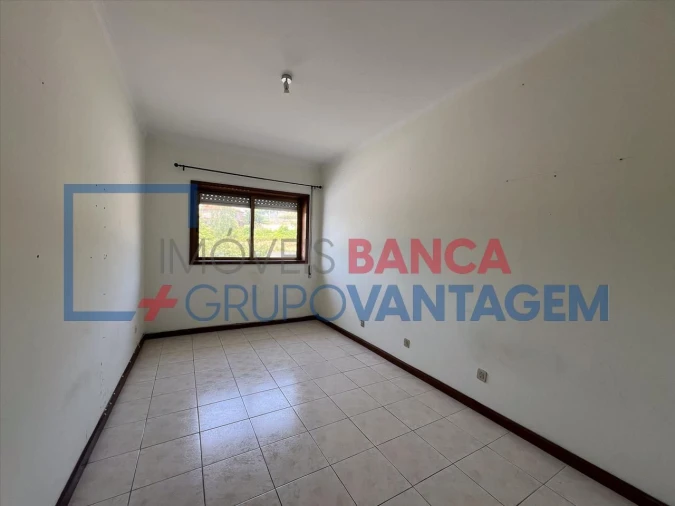 Apartamento T3 para Venda em Serzedo e Perosinho Foto 5