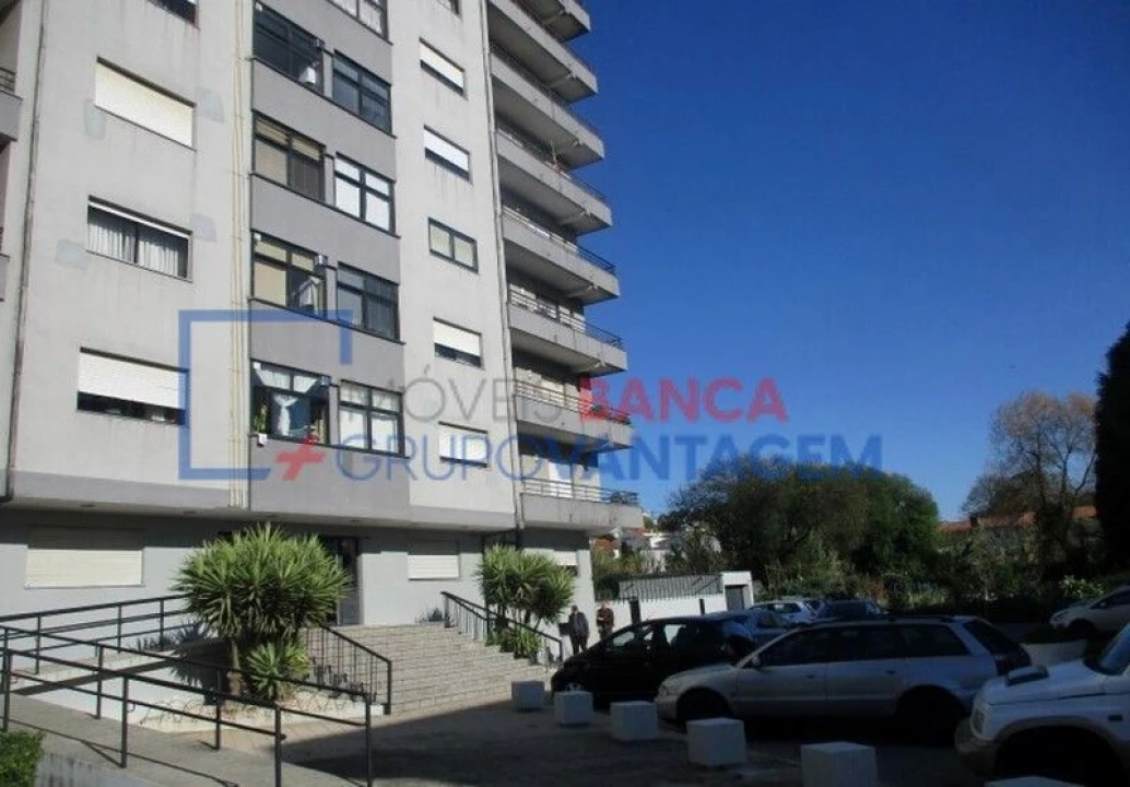 Apartamento T2 para Venda em Mafamude e Vilar do Paraíso Foto 1