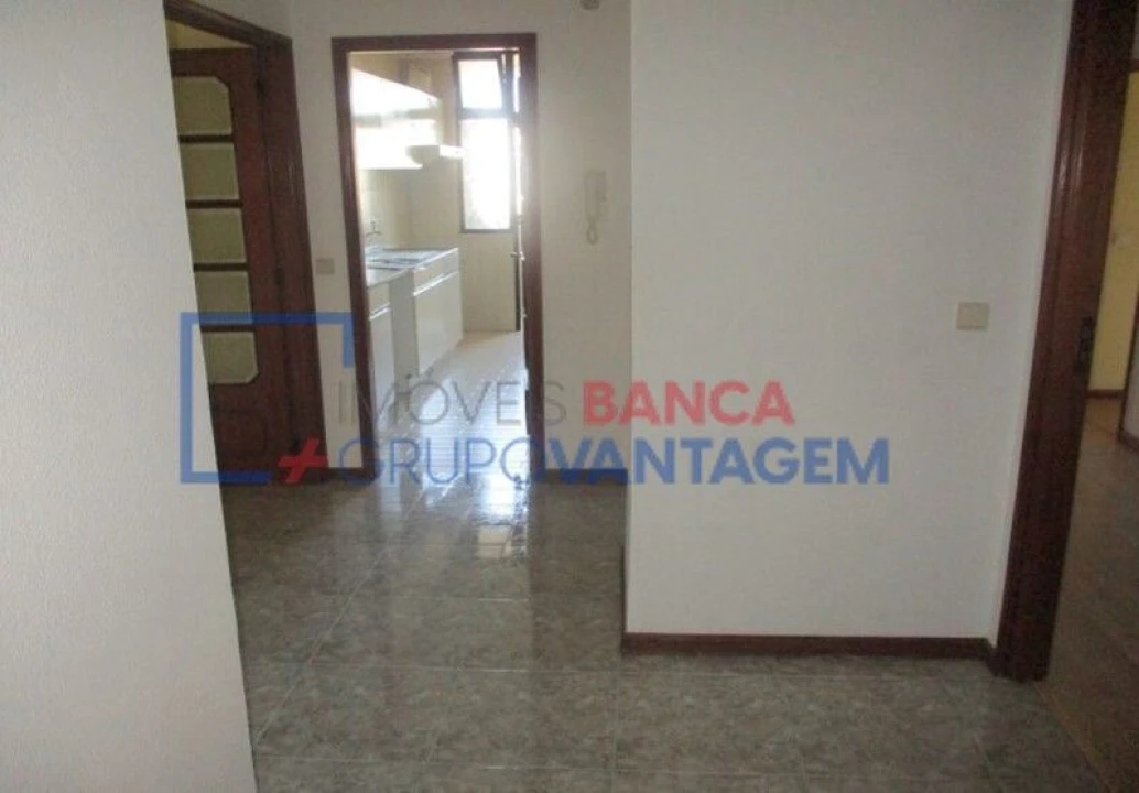 Apartamento T2 para Venda em Mafamude e Vilar do Paraíso Foto 5