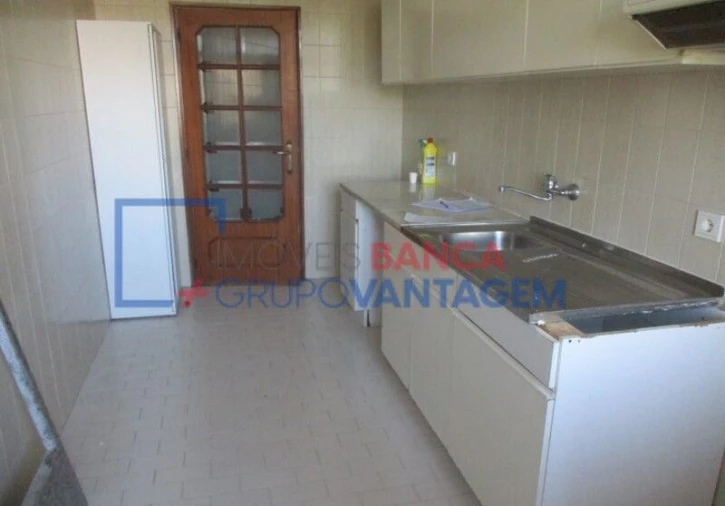 Apartamento T2 para Venda em Mafamude e Vilar do Paraíso Foto 3