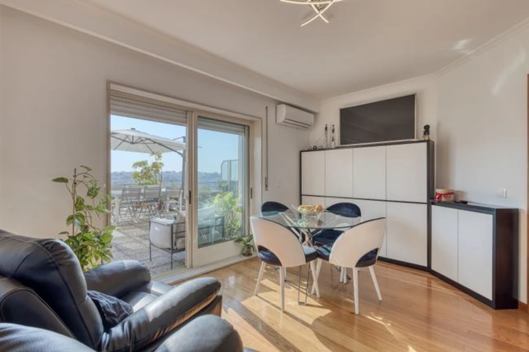 Apartamento T1 para Venda em Mafamude e Vilar do Paraíso Foto 7