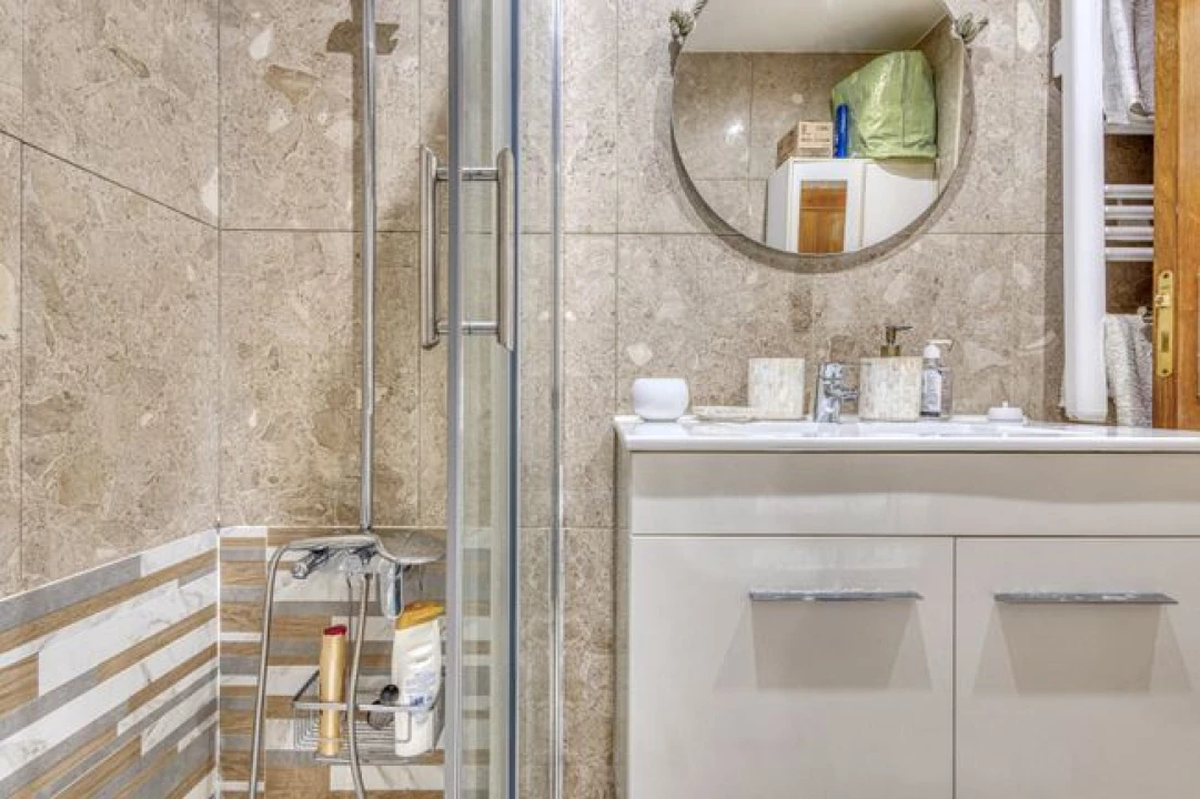 Apartamento T1 para Venda em Mafamude e Vilar do Paraíso Foto 13