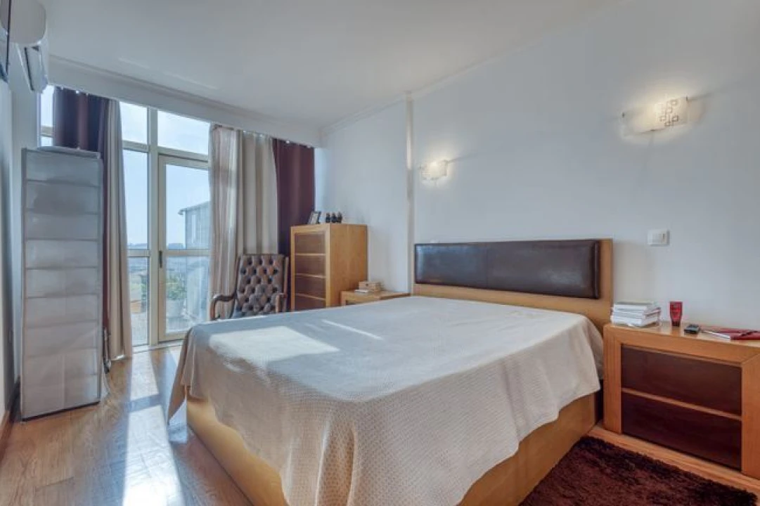 Apartamento T1 para Venda em Mafamude e Vilar do Paraíso Foto 16