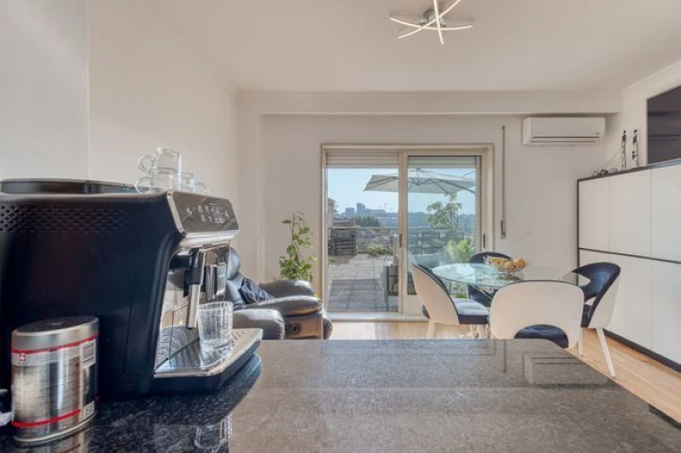 Apartamento T1 para Venda em Mafamude e Vilar do Paraíso Foto 10