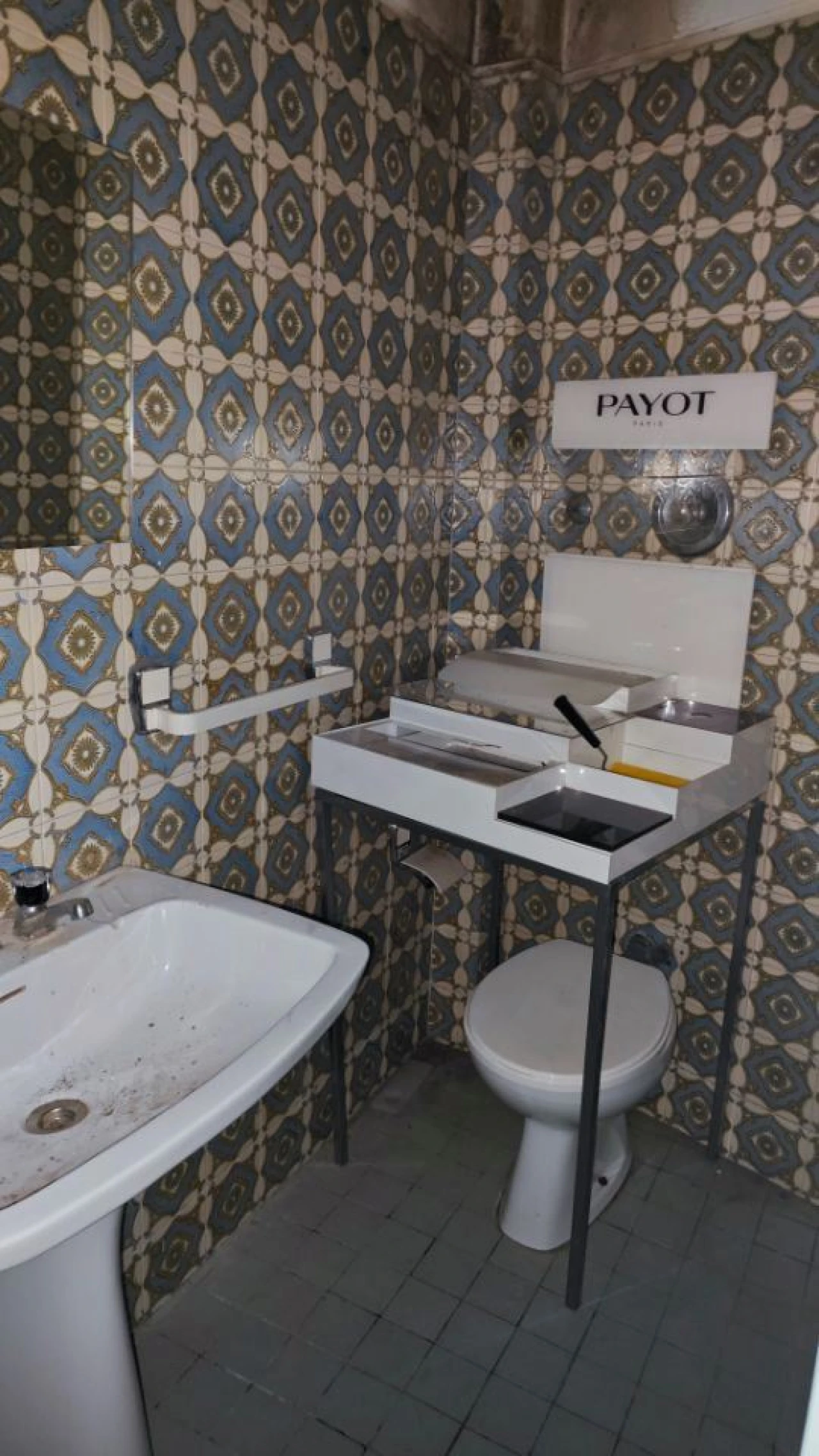 Loja para Arrendamento em Mafamude e Vilar do Paraíso Foto 8