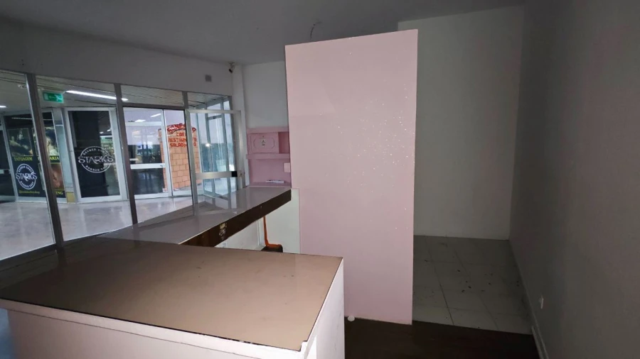 Loja para Arrendamento em Mafamude e Vilar do Paraíso Foto 4